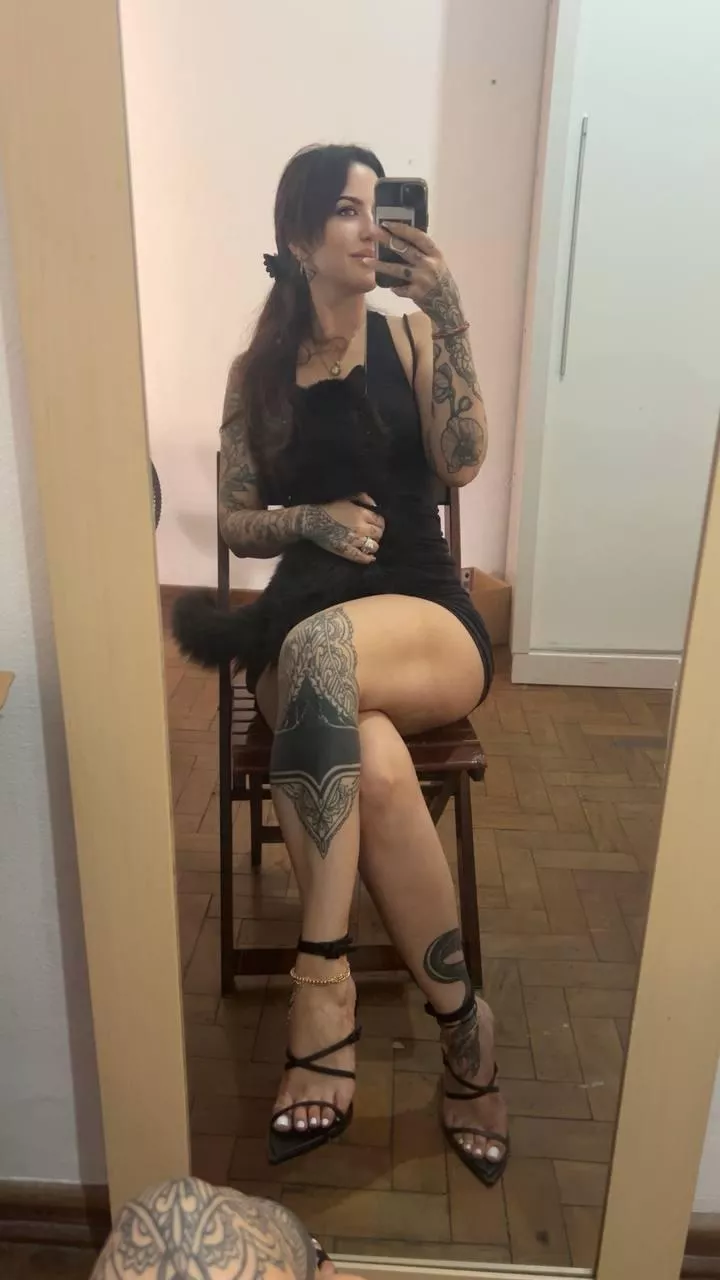 I'm in the mood to dominate and humiliate you all through the weekend 