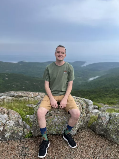 kinda lame that dudes aren’t flooding my inbox with boyfriend applications…