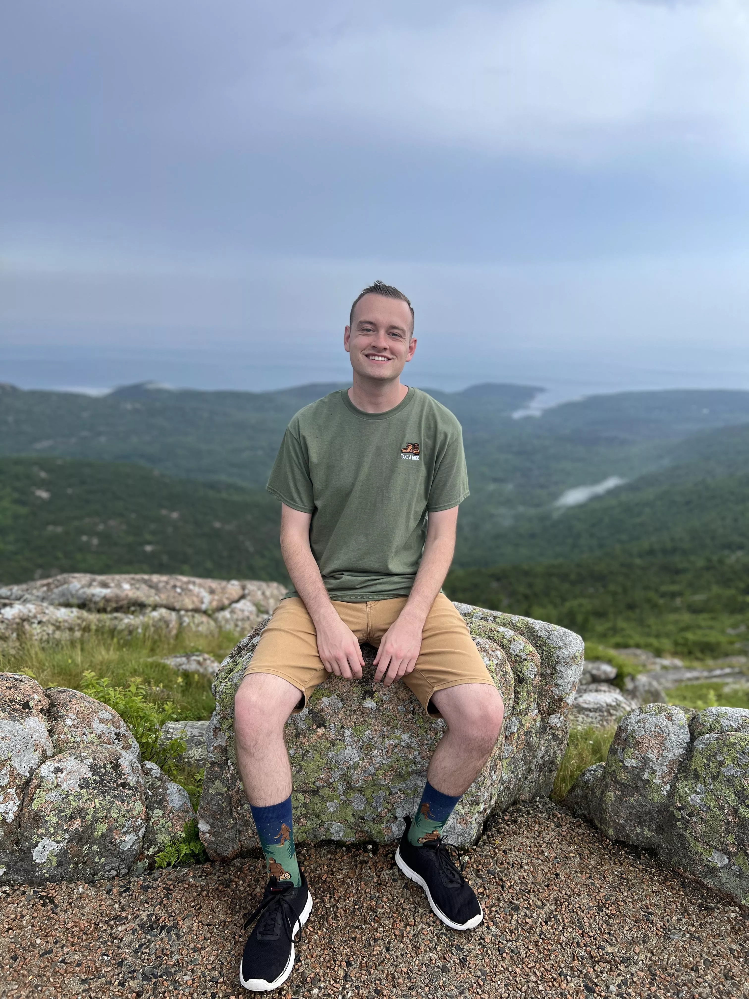 kinda lame that dudes aren’t flooding my inbox with boyfriend applications…