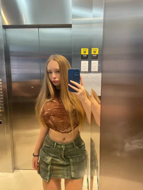 Looks so tired here lol 