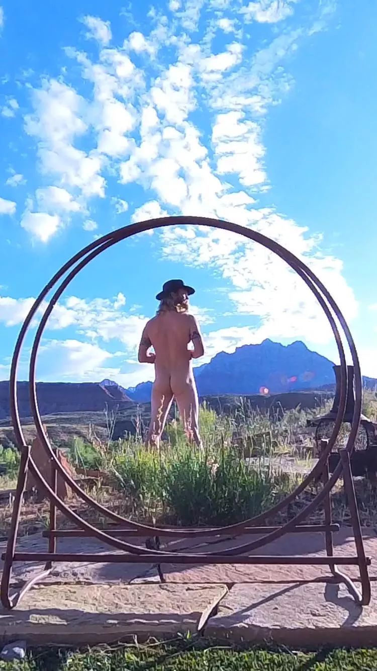 Morning coffee in the sunshine 