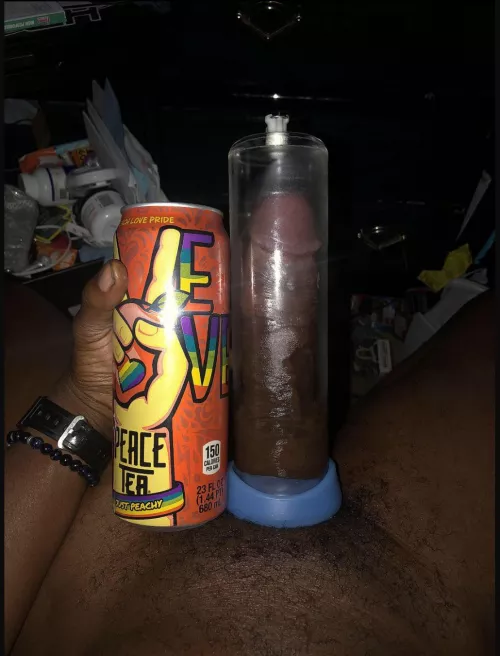 Ppl always ask how big my cylinder is … So to give a idea Peace tea can should do!!!