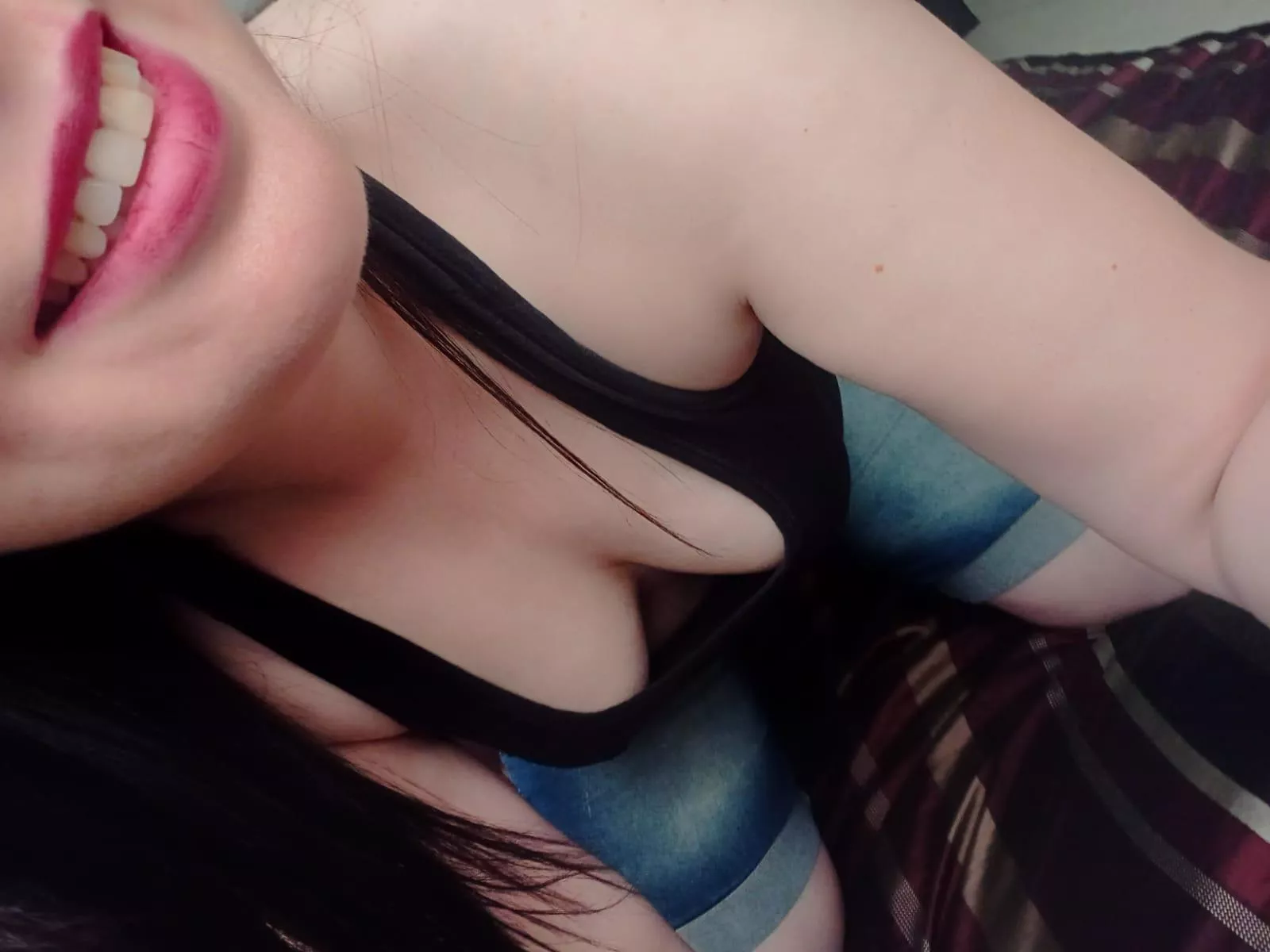 Ready to drop my pale hangers on...