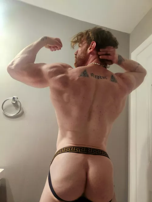 Seein alot of 🍆 is ginger 🎂 welcome?