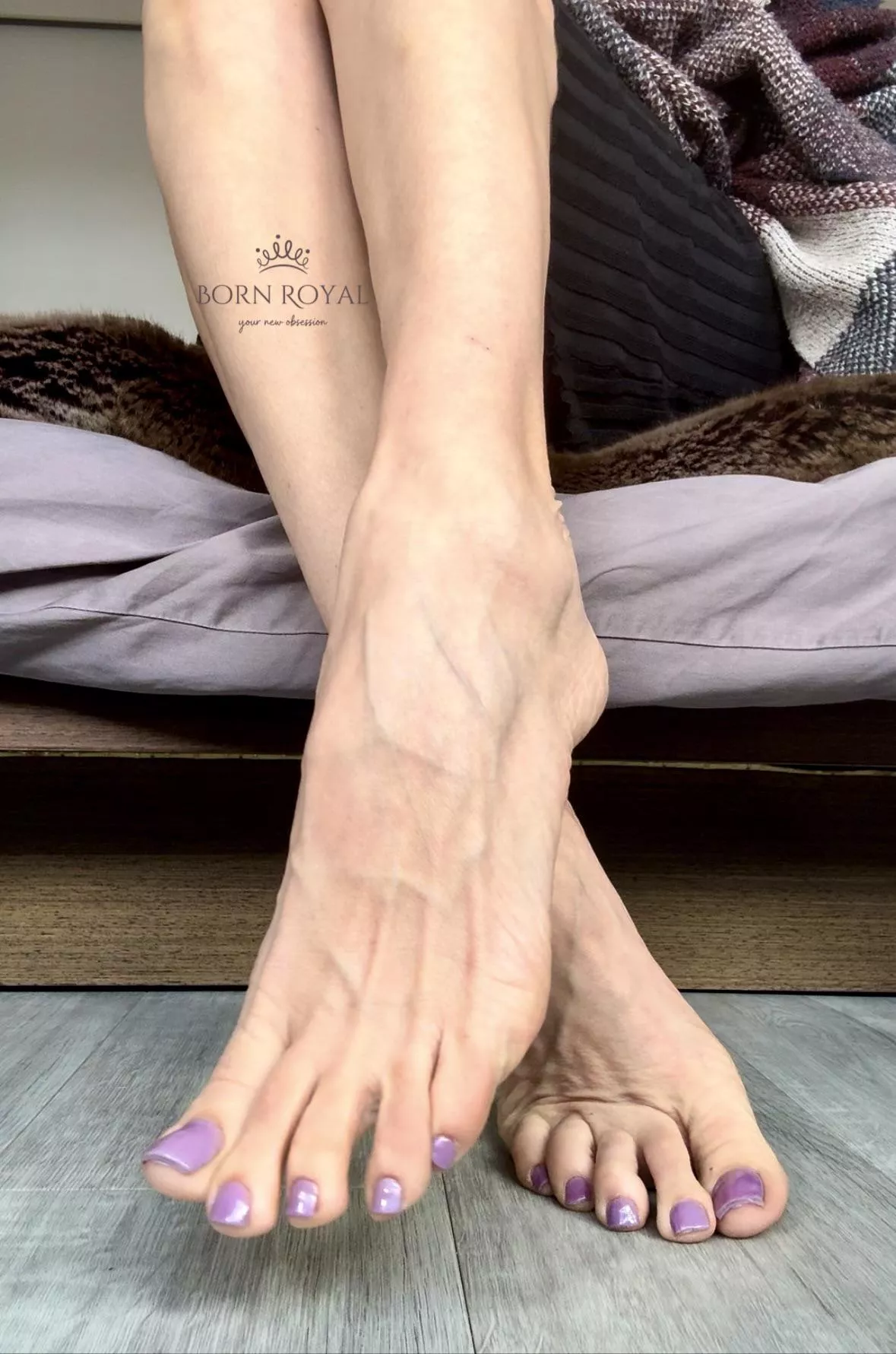 The lilac pedi is too subtle 