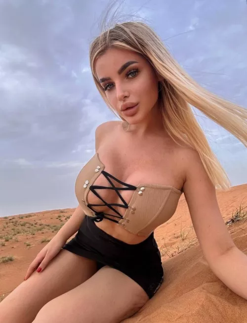 the princess of the desert greets you