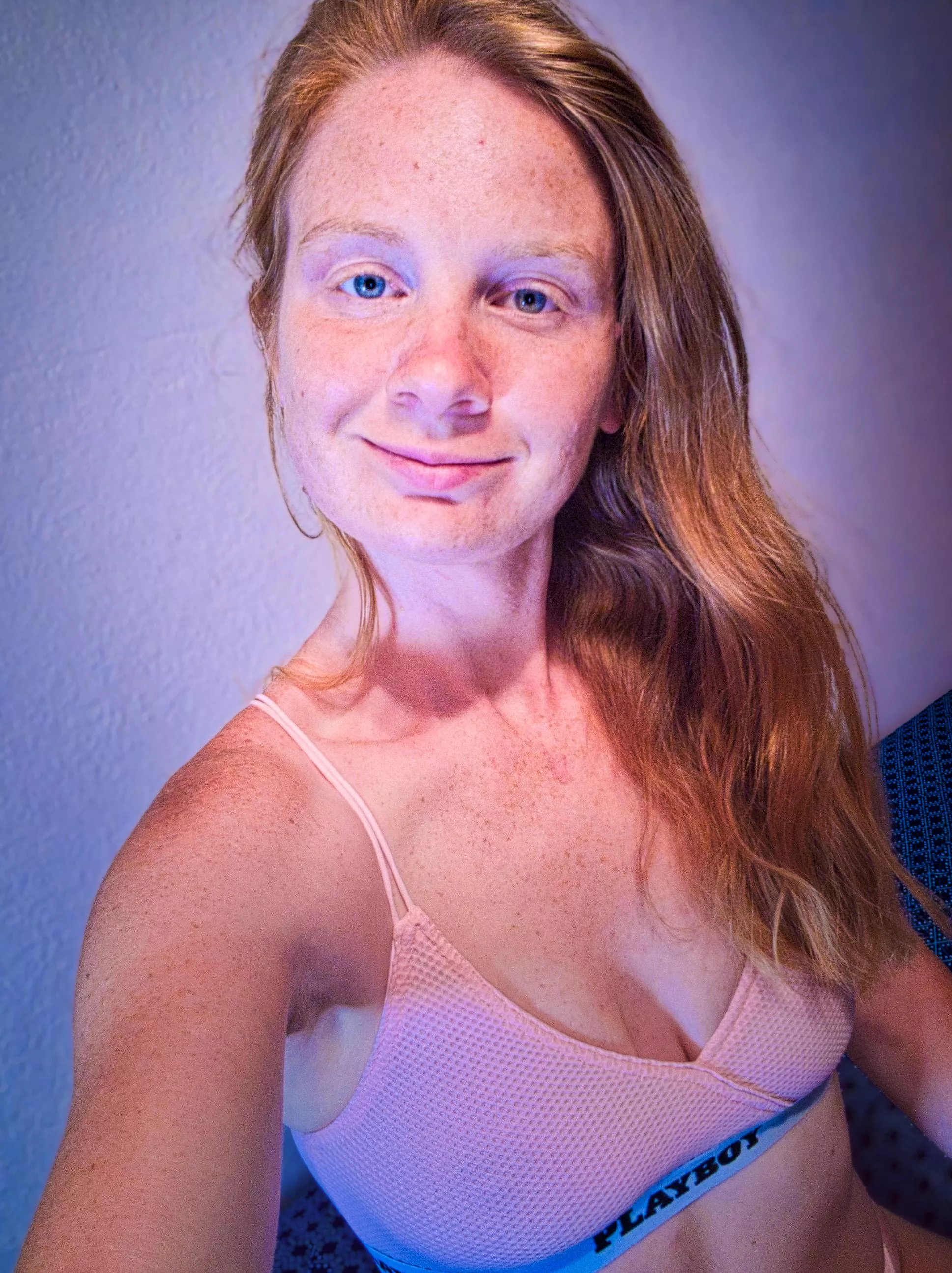 They say I look different today, thoughts?🤷‍♀️