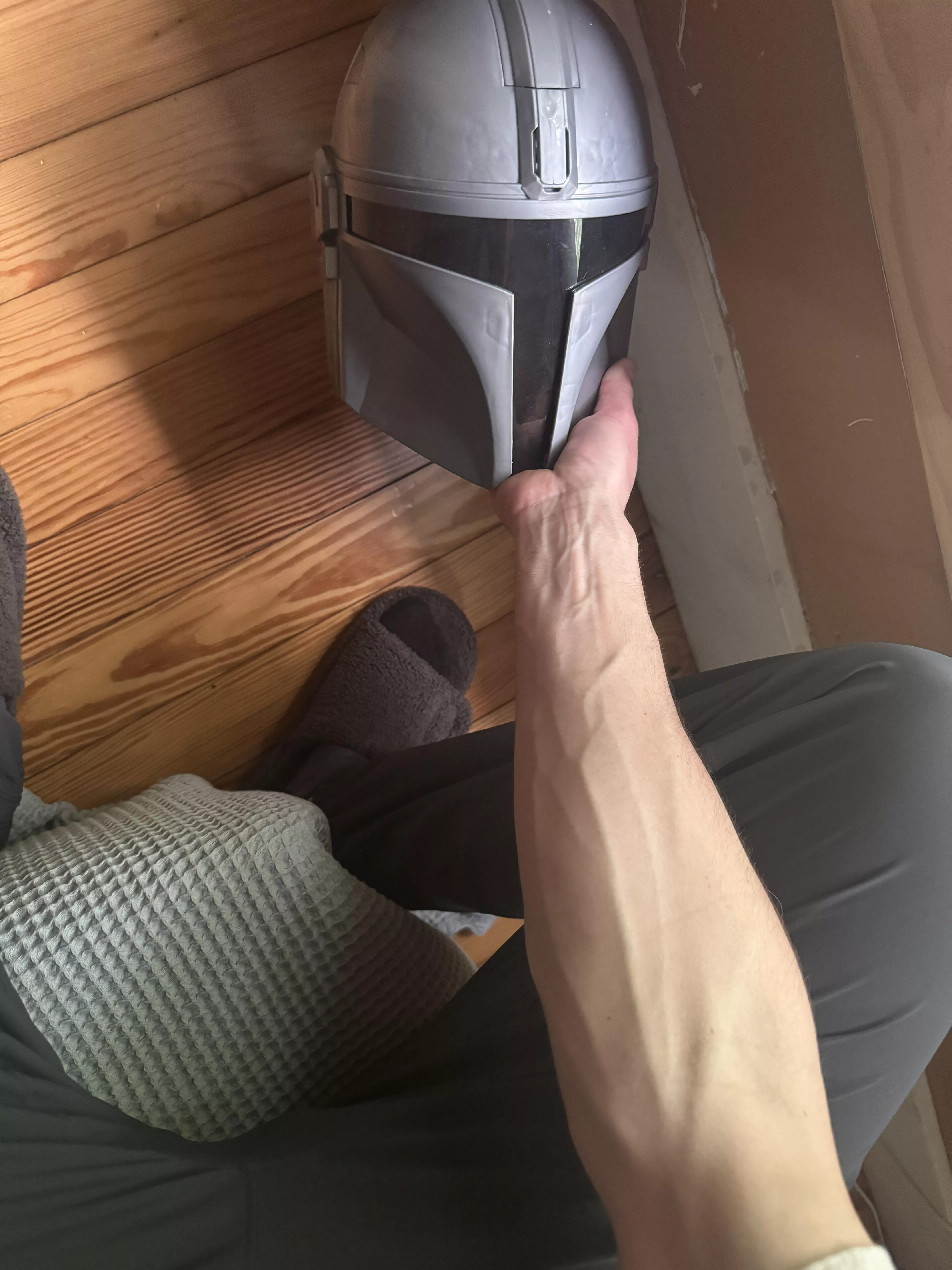 Thinking about making some content in my Mando mask 😁