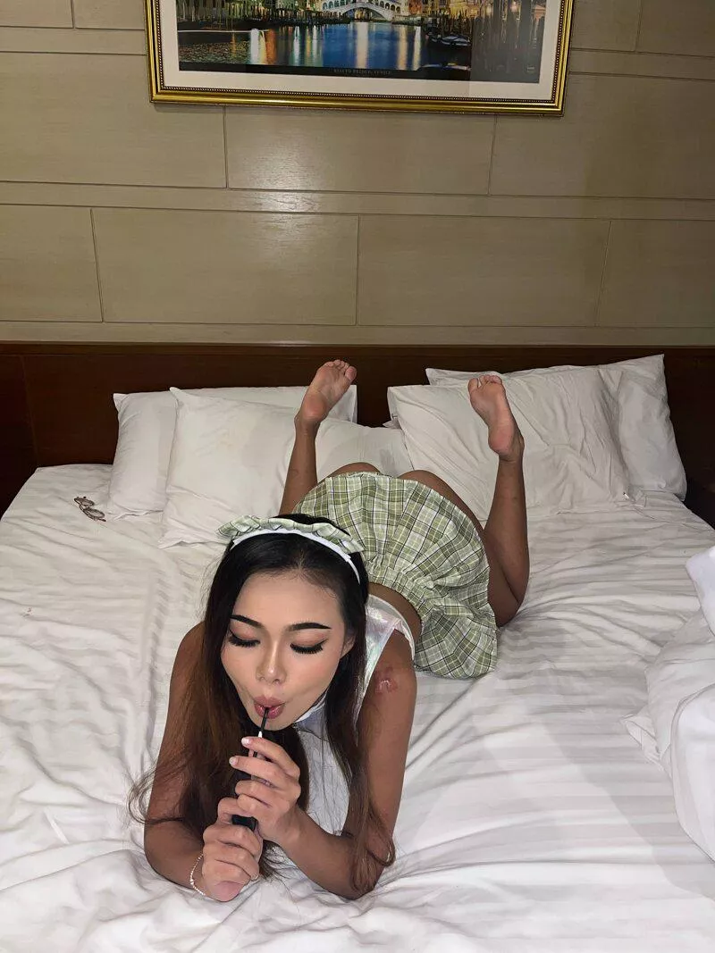 What do you call a small girl that drain your balls non stop