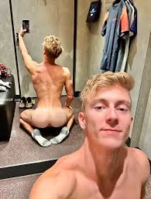 What you doing if you walk in on me🤪😈