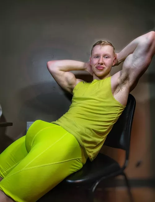 Who wants to serve their hole to me all weekend, I expect you ass up ready for me and if not I'll pin you down and take what is mine.