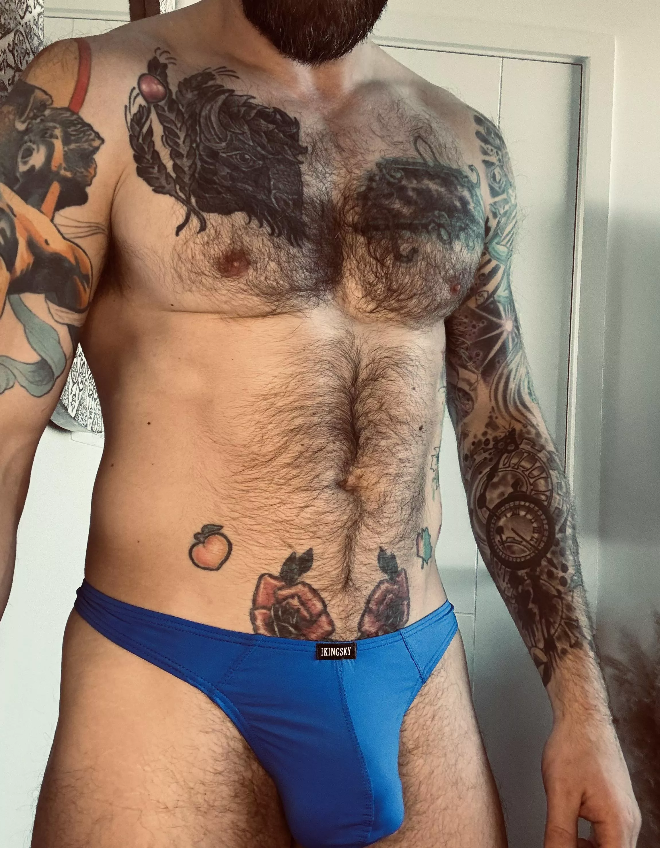 Woof if you’re into me 😈