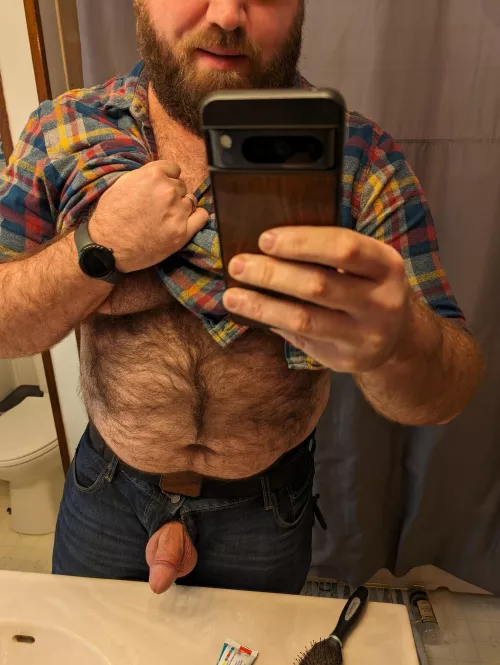 You sucking my dick through the zipper or taking my pants off? 😏😈