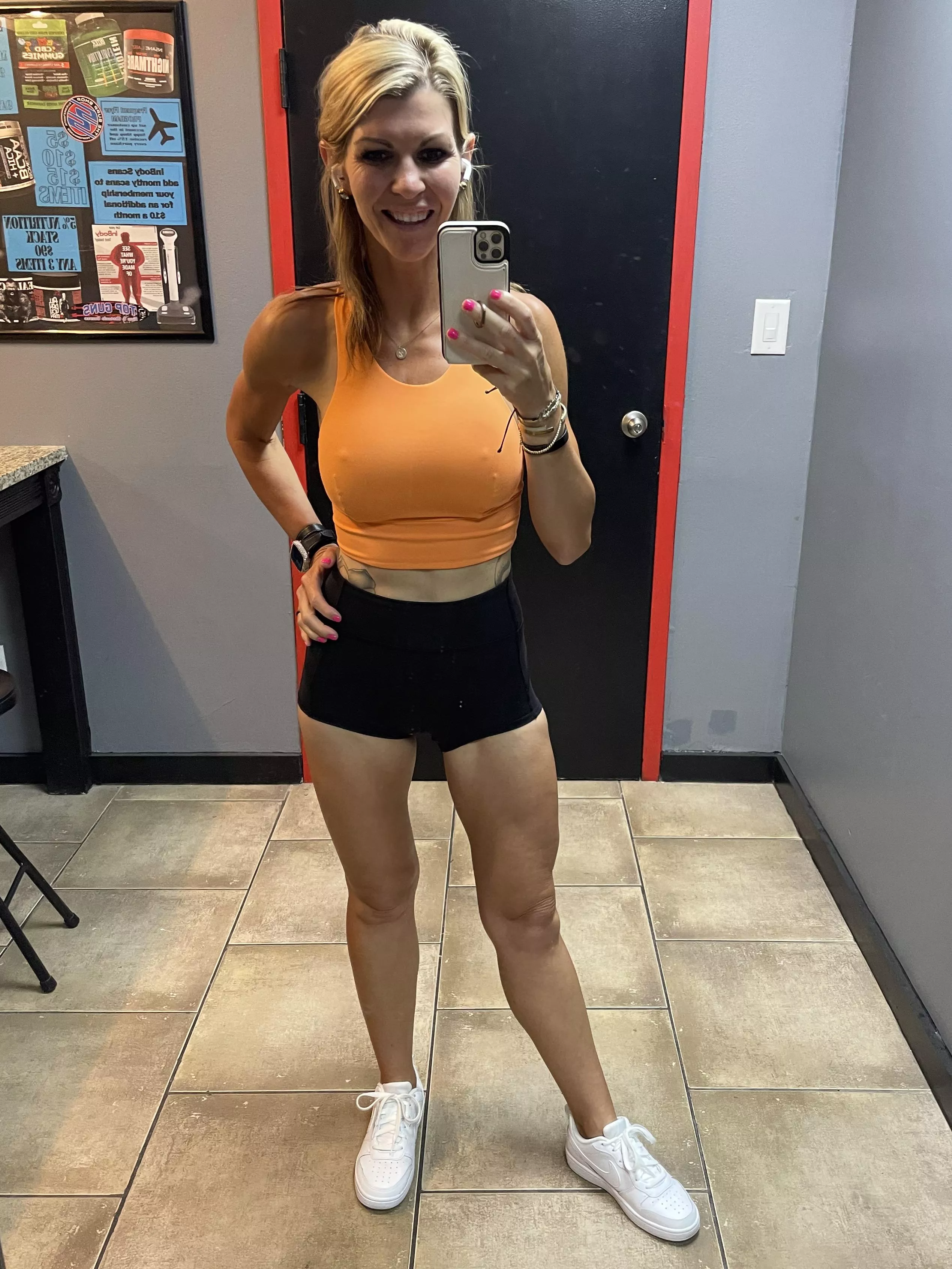 40 [f] just enjoying my gym time.