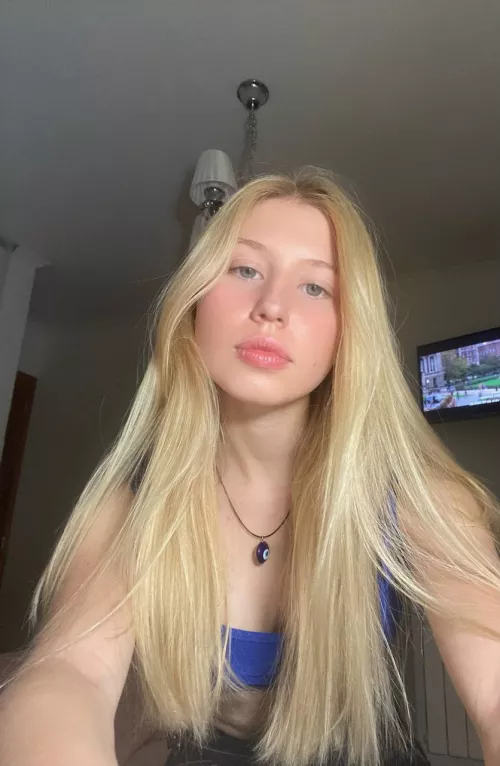 Am I too chubby to wear a croptop?