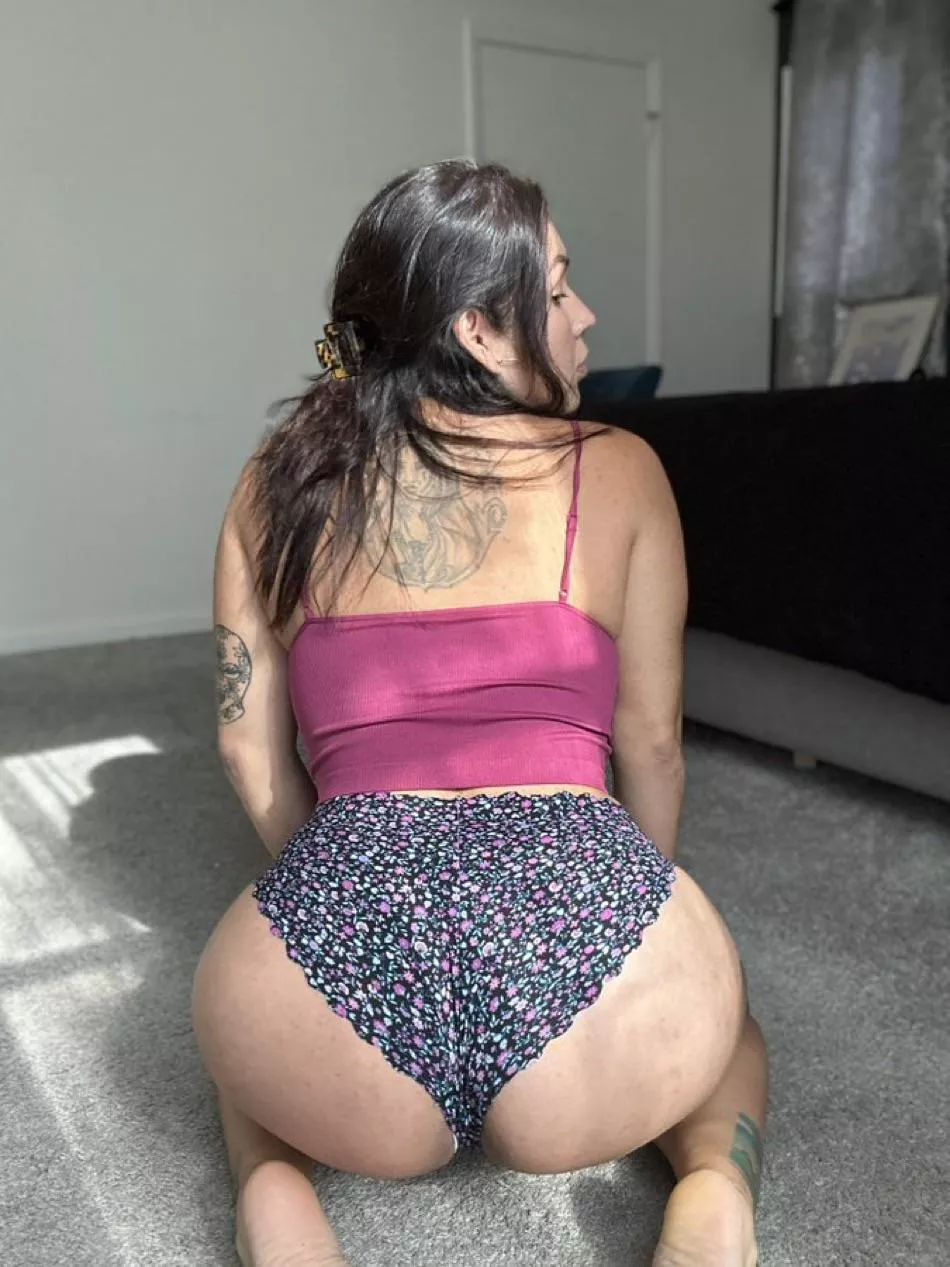 Do you enjoy panties or no panties 