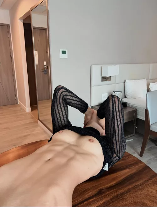 Do you think my tummy is hard? 