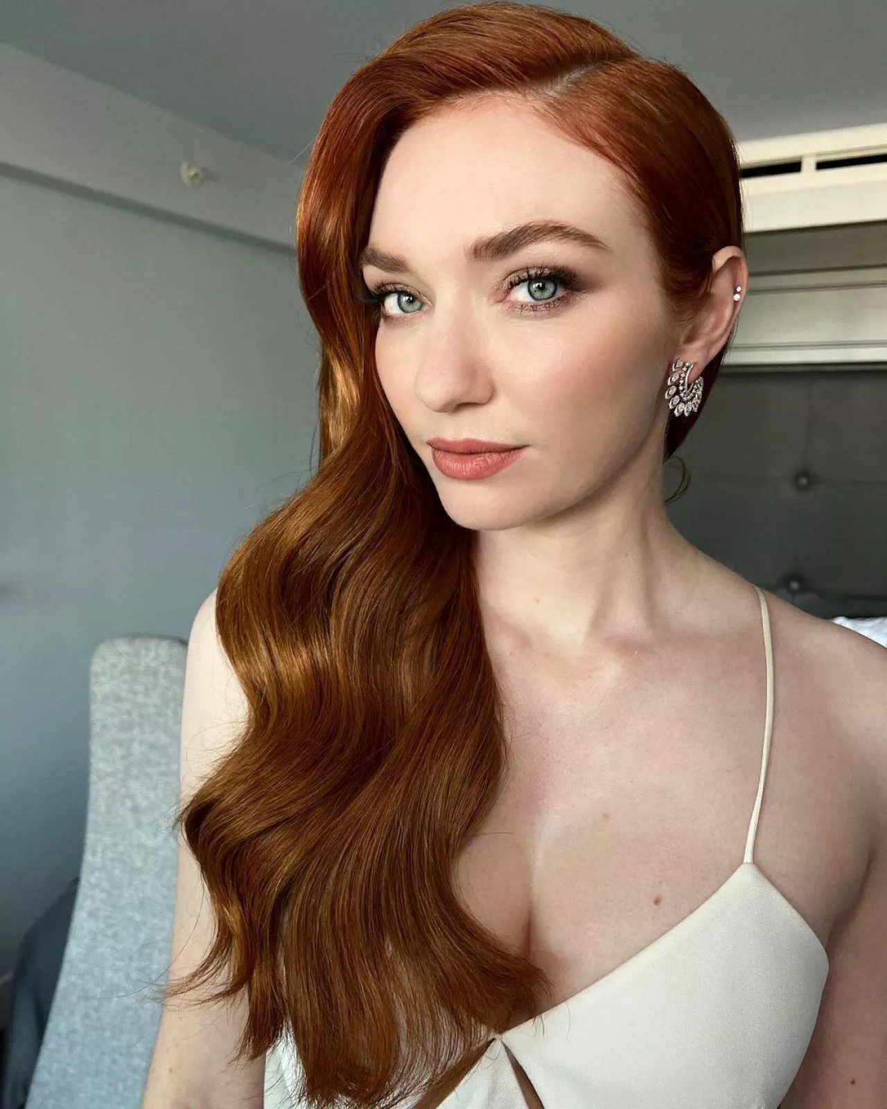 Eleanor Tomlinson 