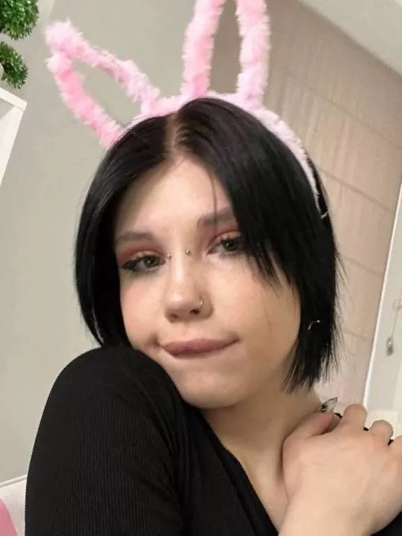 Horny bunny on guard