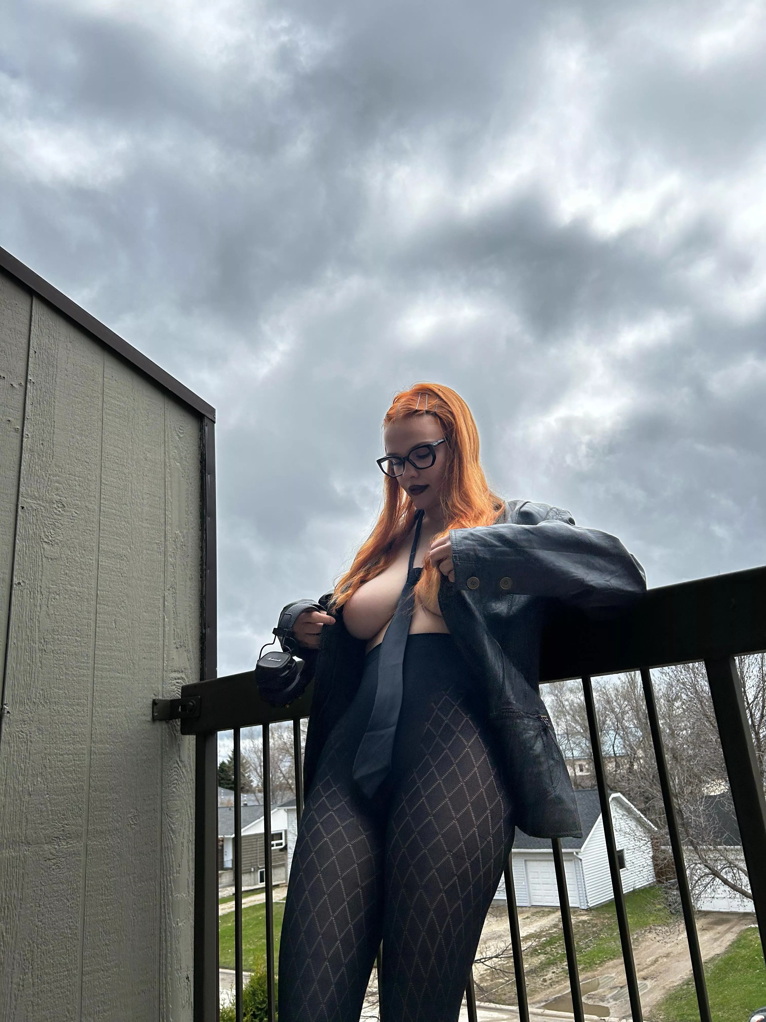 how sexy is the outfit?