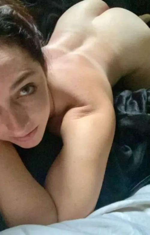 I am 40 but I still like to take and send nude selfies!
