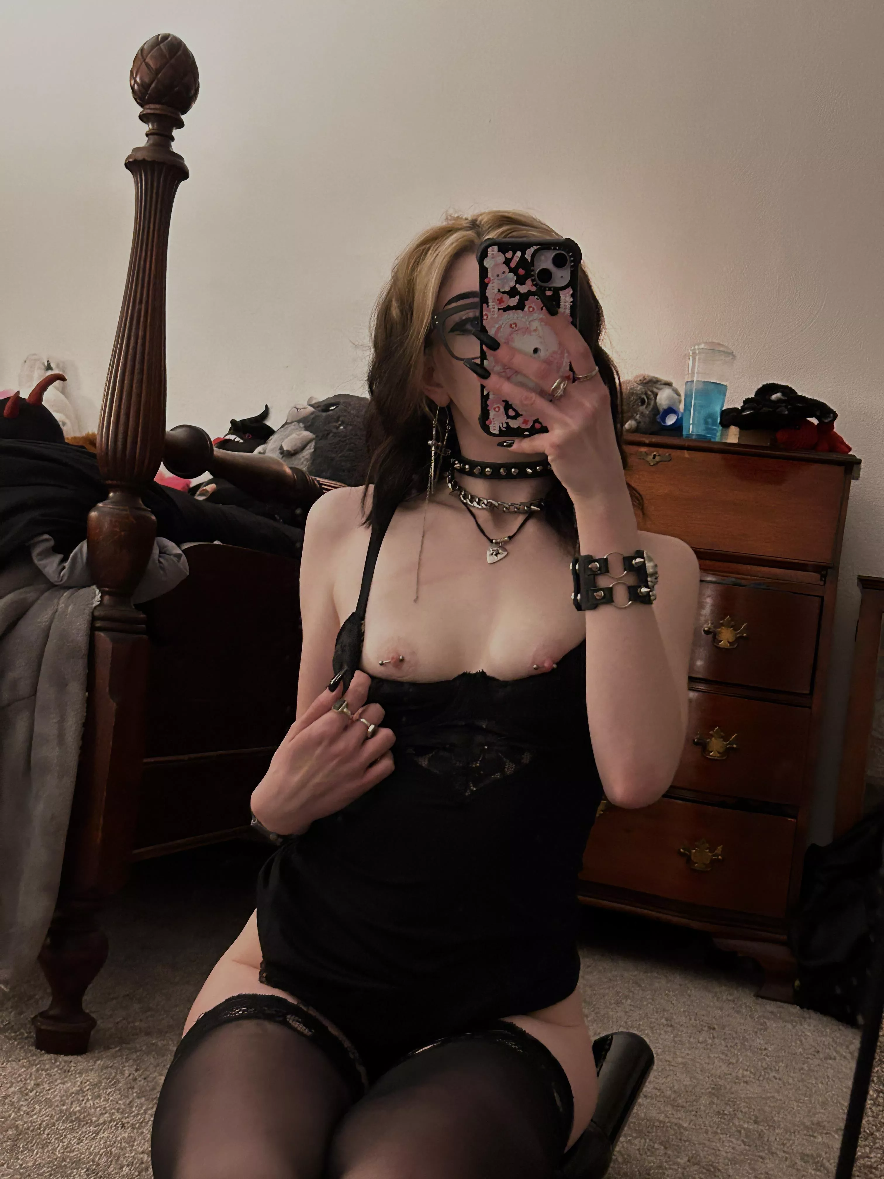 I need my tits sucked so bad!!