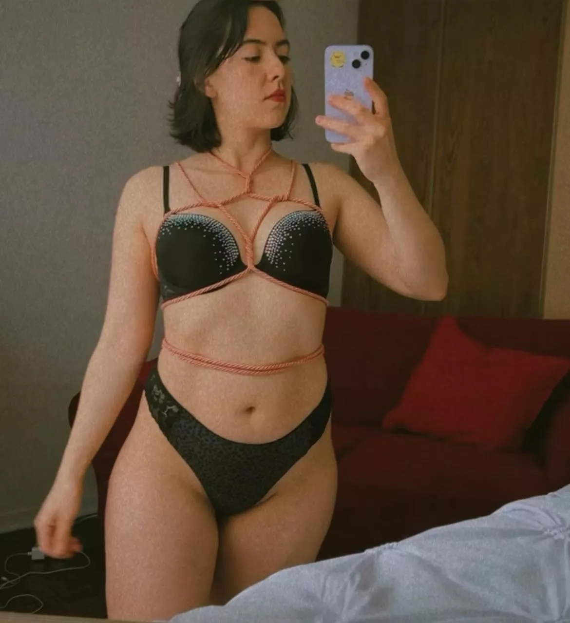 Is there any online shibari course specifically tailored for solo practice?