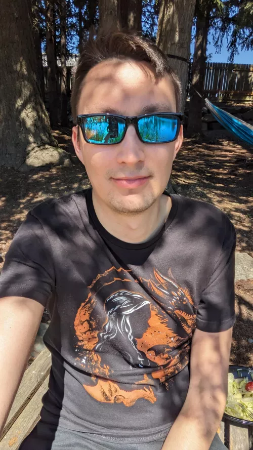 It's a nice day today so I decided to take my lunch break outside