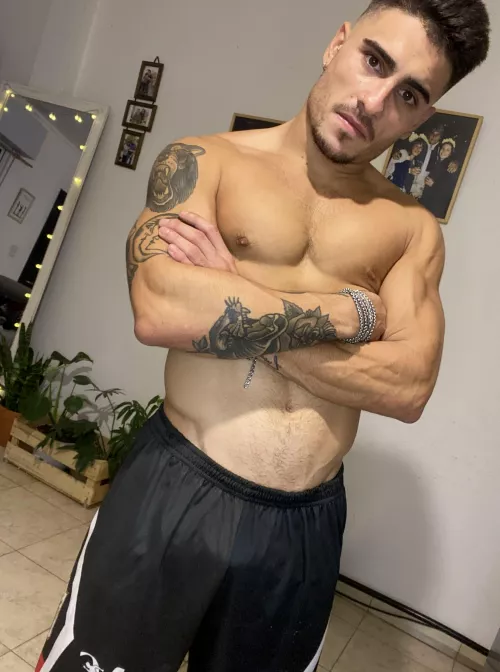 Popeye's got nothing on me