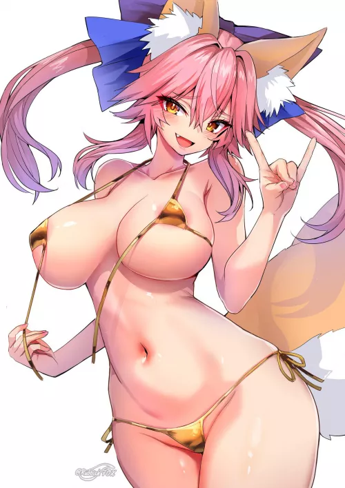 Tamamo with a Golden bikini