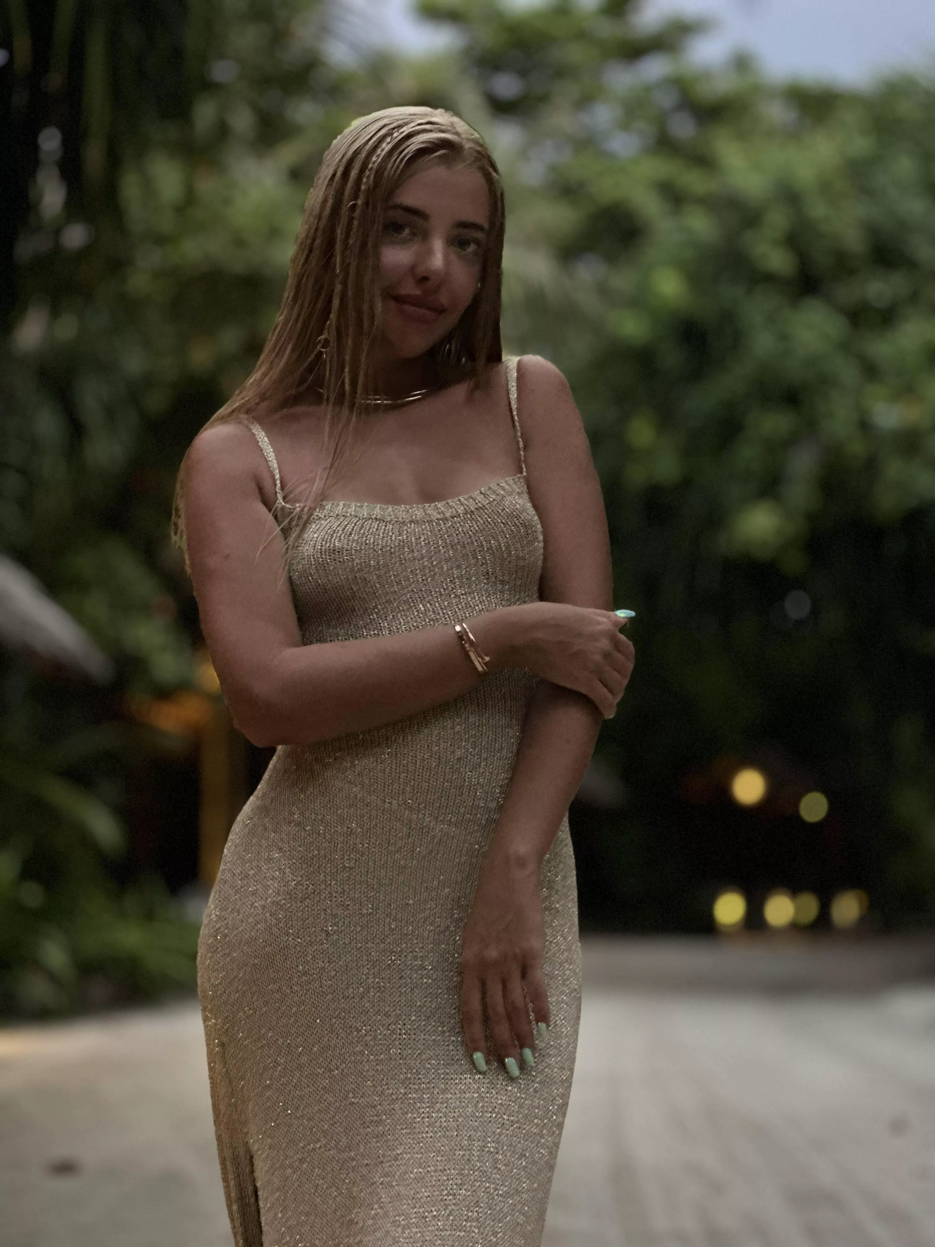 Tried myself in some minimalist street photos