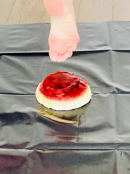 Triflingly good! Lick it off baby (oc) 😍