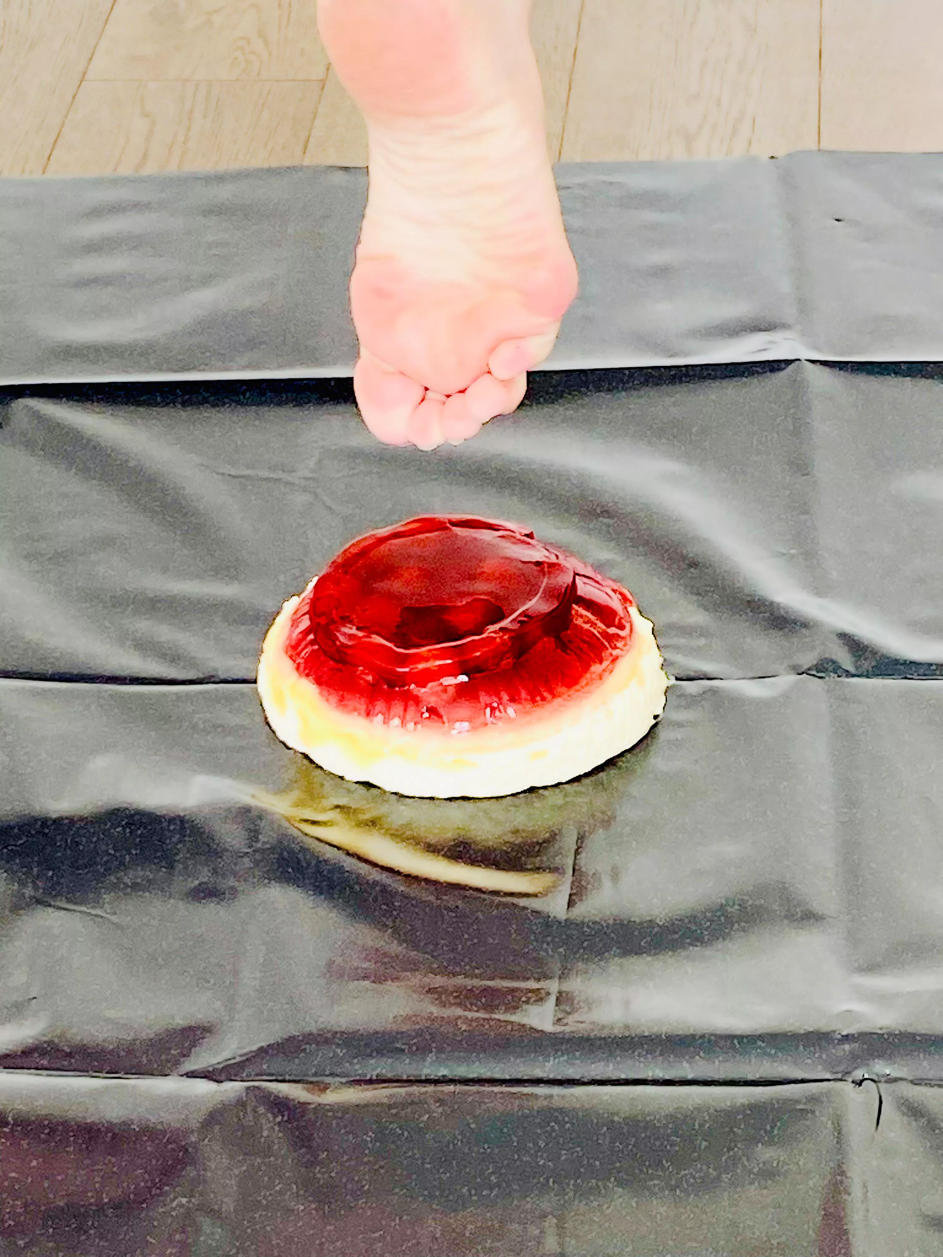 Triflingly good! Lick it off baby (oc) 😍