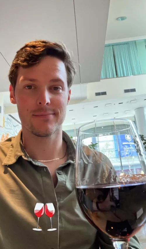 Where the LA boys at?