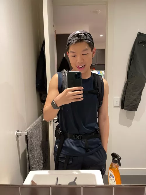 Who also gets extra excited right before going a good hike ⛰️