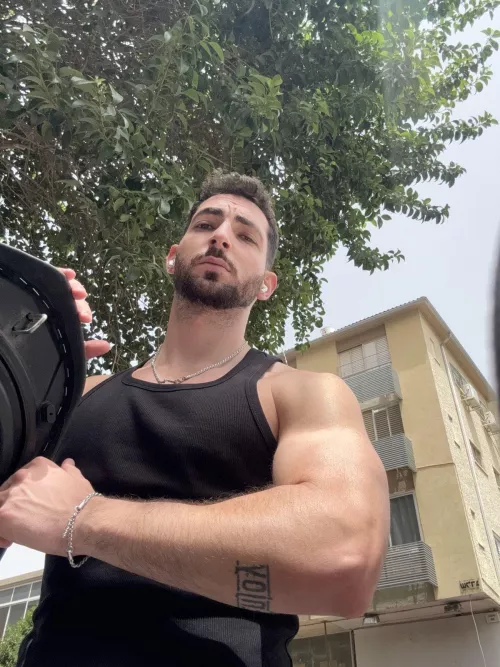 (25)You are yet to see nutting 