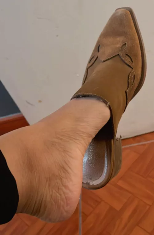 Dangling my shoe, should I let It fall,To show all of my wrinkly soles? [Oc]