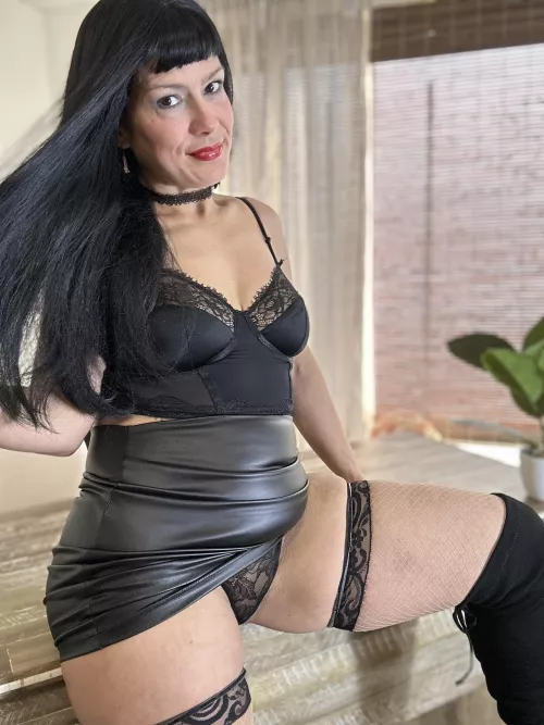 Follow this bossy bioch @penny_s777