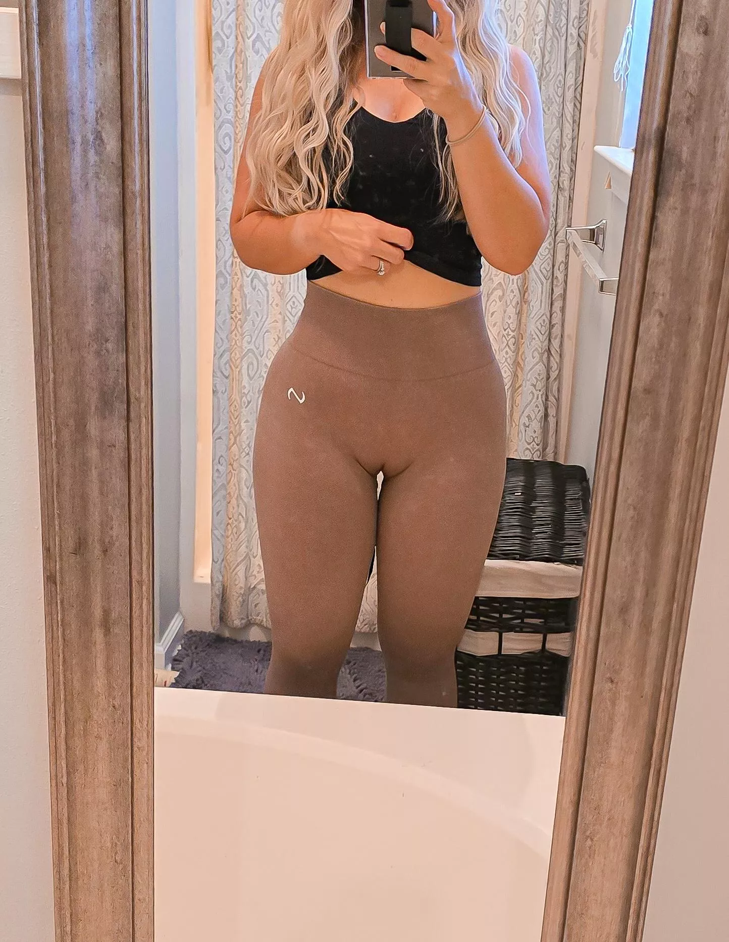 Happy Saturday.. would you want to see me out like this today