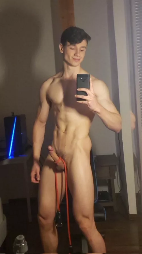 home workouts are best 🤸‍♂️