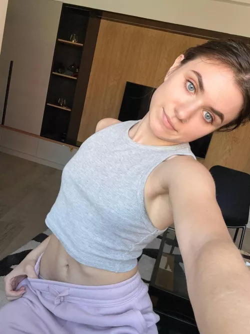 how do you feel about me in a crop top.. cute?<3