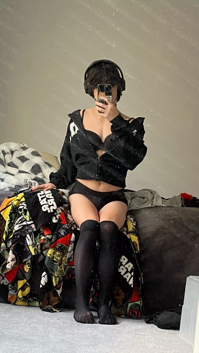 i love being 5’2❤️❤️