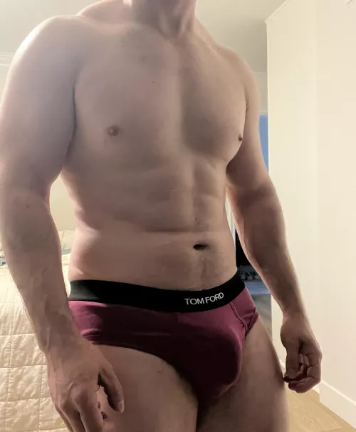 New Tom Ford nice n comfy