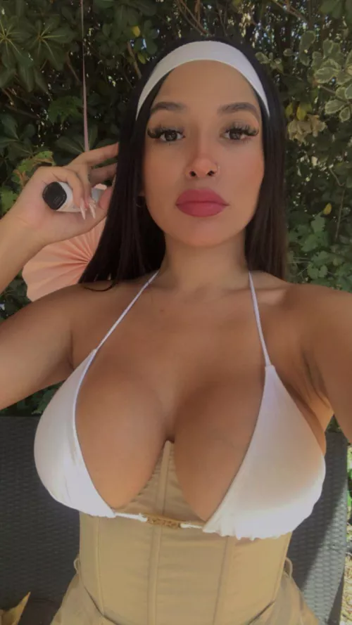 when I wear corset my tits look extra huge