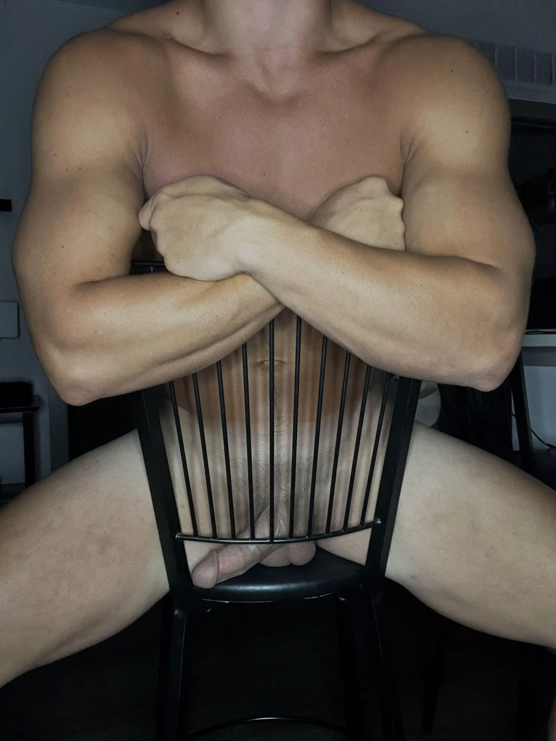 Any sub willing to take some pain for me?