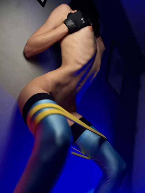 (F) Would you agree to train me naked?