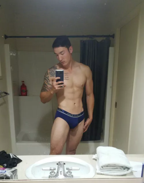 Hope this brightens your Monday 