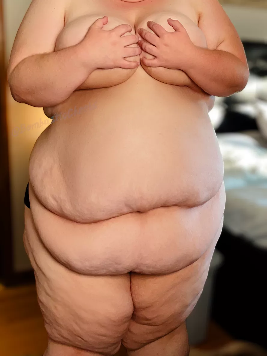 I Was Told I Have A BOMBASTIC Body 🤣🤣