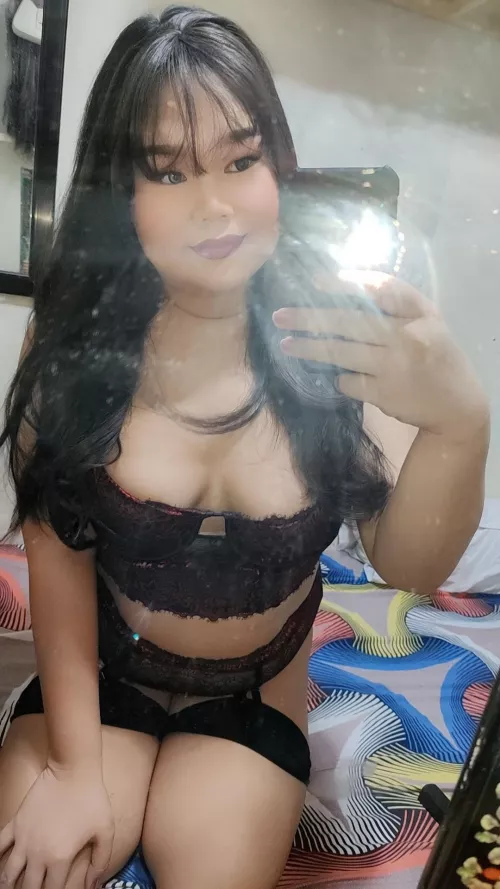 I'm bored and horny today :(((