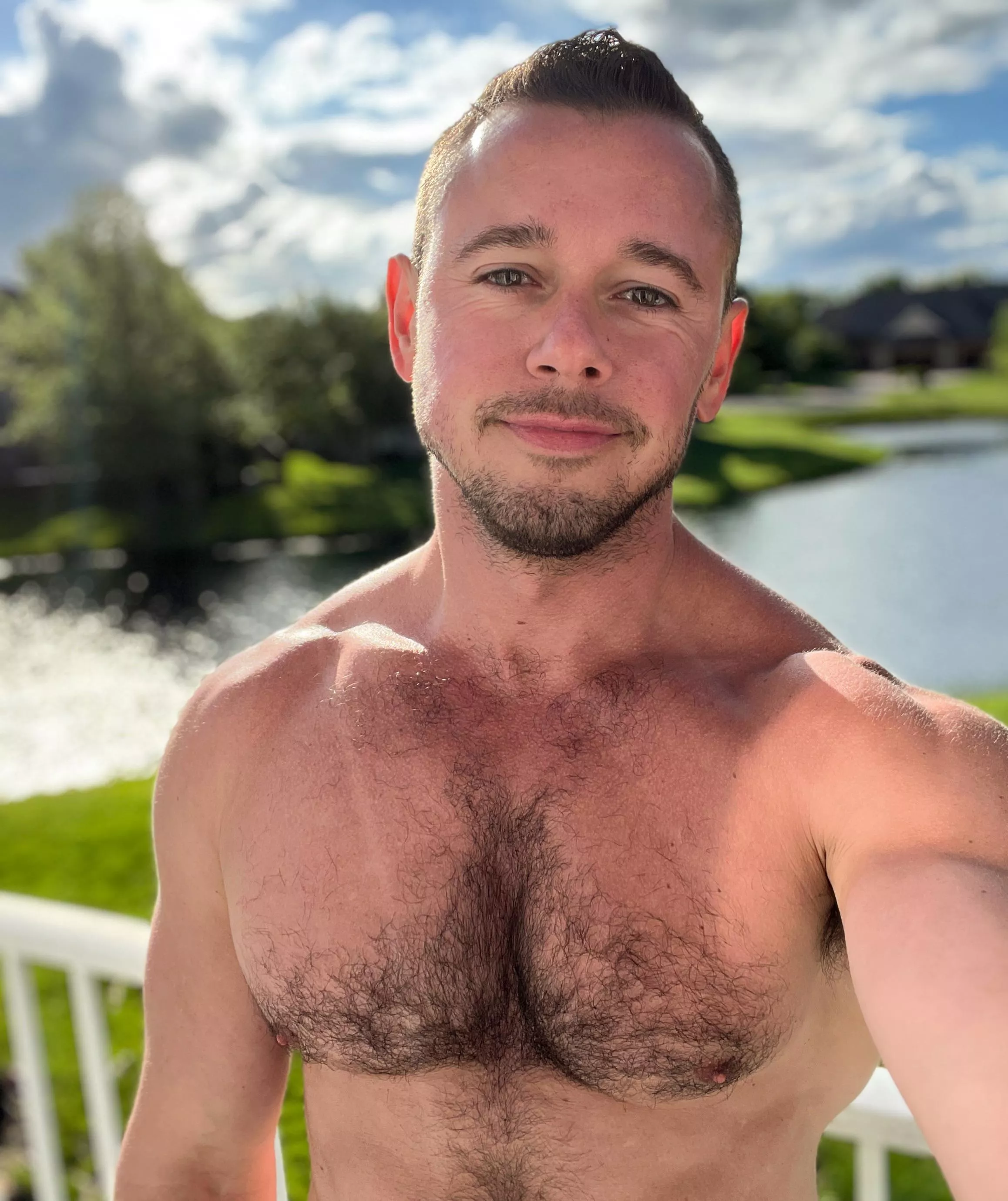 It was a gloomy day that turned into a beautiful evening! I hope you all had an amazing day and have an even better tomorrow 🤗 One request! Tonight before you sleep, think about just 1 thing you’re thankful for, then close your eyes, and sleep with 